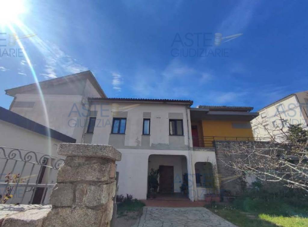 casa indipendente in vendita a Tempio Pausania