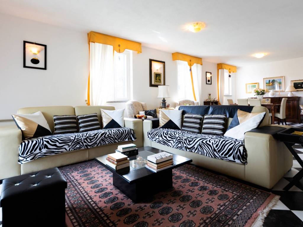 casa indipendente in vendita a Tempio Pausania