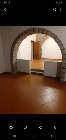 locale commerciale in vendita a Tempio Pausania
