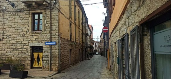 ufficio in vendita a Tempio Pausania
