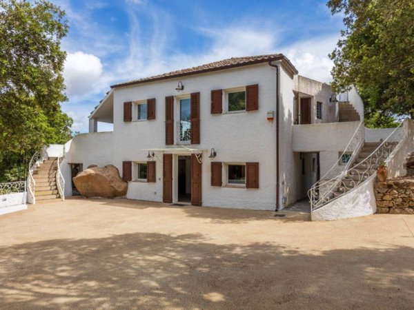 casa indipendente in vendita a Tempio Pausania