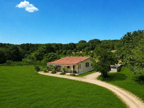 casa indipendente in vendita a Tempio Pausania