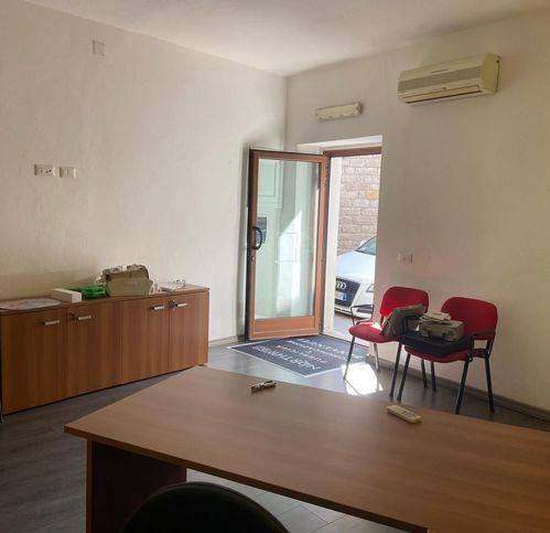 ufficio in vendita a Tempio Pausania