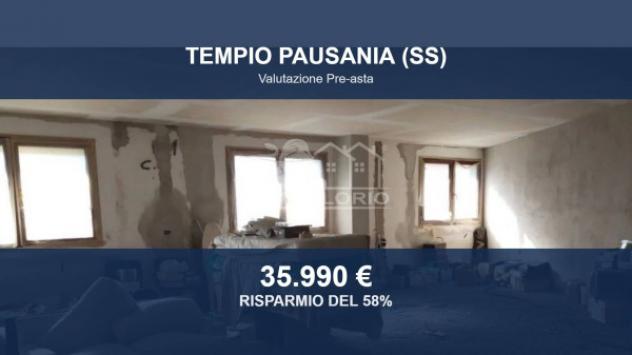 locale commerciale in vendita a Tempio Pausania