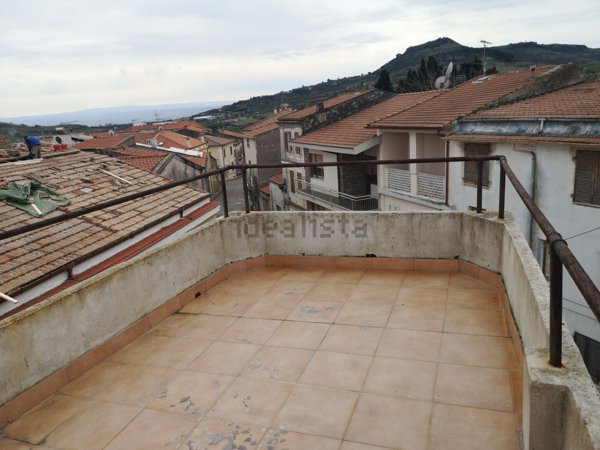 casa indipendente in vendita a Thiesi