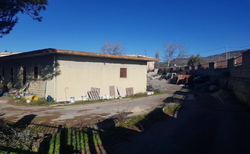 locale commerciale in vendita a Thiesi