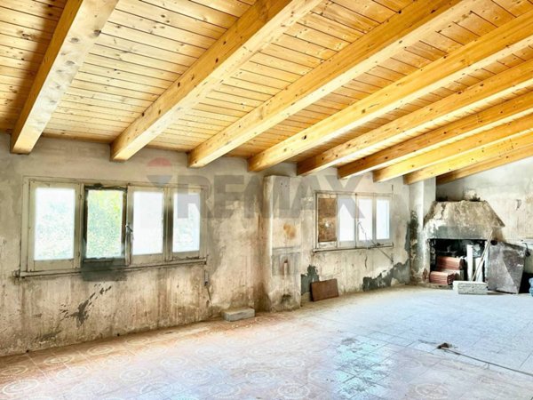 casa indipendente in vendita a Thiesi