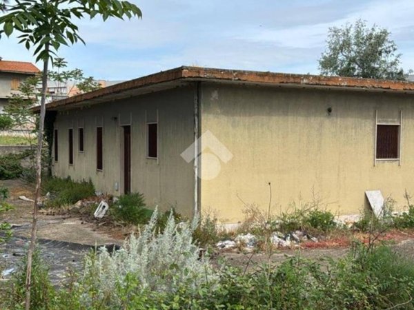 locale commerciale in vendita a Thiesi