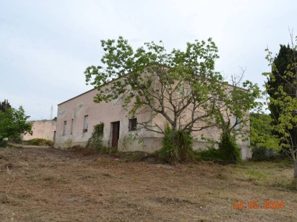 casa indipendente in vendita a Tissi