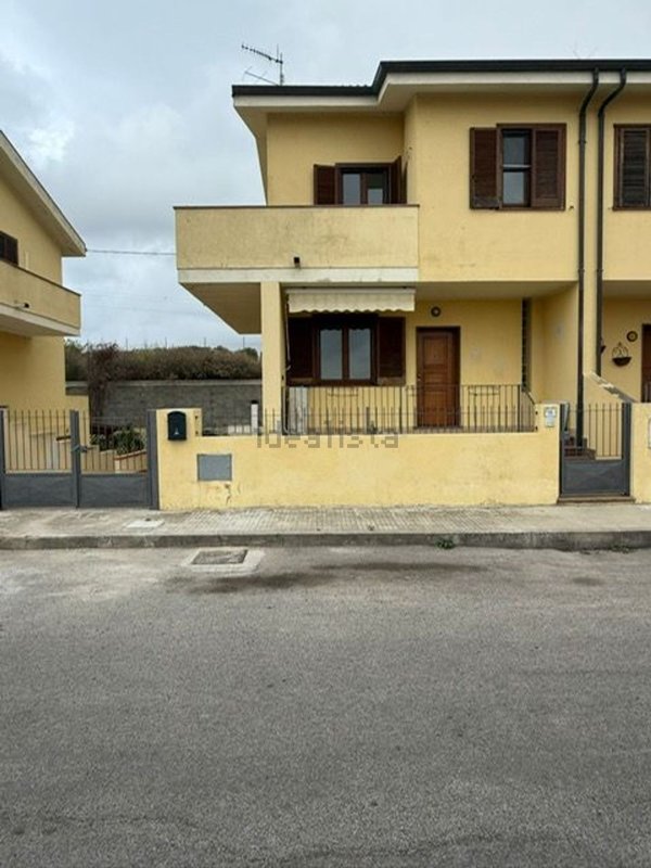 casa indipendente in vendita a Tissi