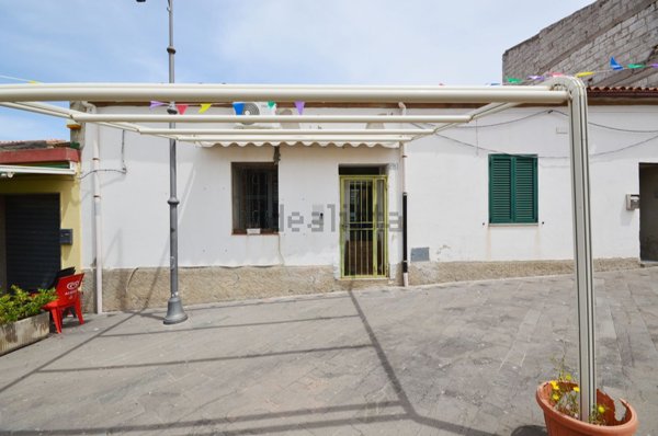 locale commerciale in vendita a Tissi