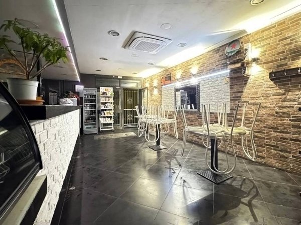 negozio in vendita a Tissi