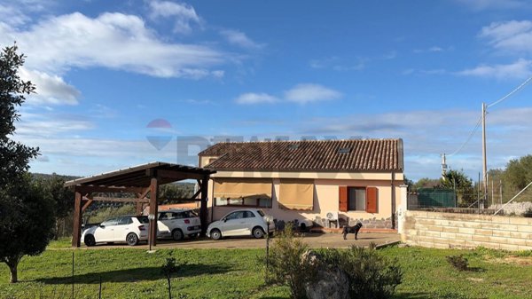 casa indipendente in vendita a Tissi