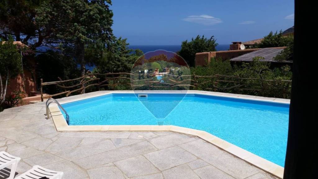 casa indipendente in vendita a Trinità d'Agultu e Vignola in zona Costa Paradiso