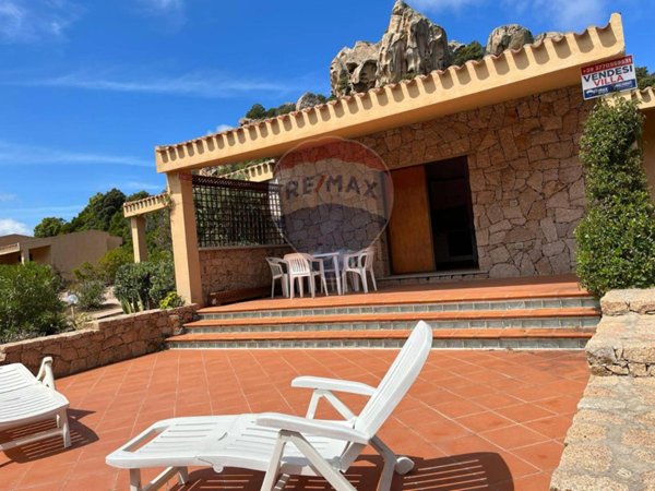 casa indipendente in vendita a Trinità d'Agultu e Vignola in zona Costa Paradiso