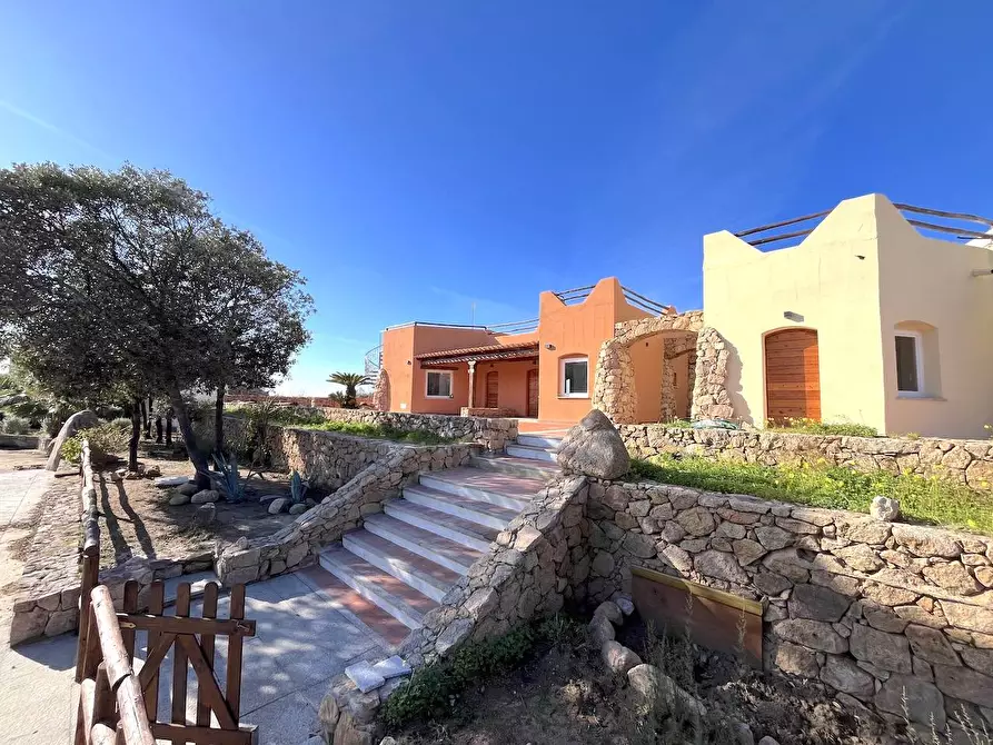 casa indipendente in vendita a Trinità d'Agultu e Vignola