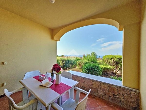 appartamento in vendita a Trinità d'Agultu e Vignola in zona Isola Rossa