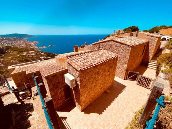 casa indipendente in vendita a Trinità d'Agultu e Vignola in zona Costa Paradiso