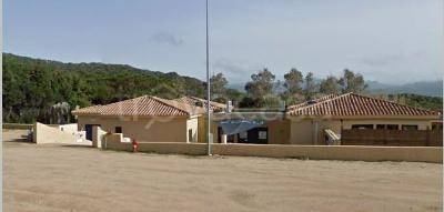 negozio in vendita a Trinità d'Agultu e Vignola in zona Costa Paradiso