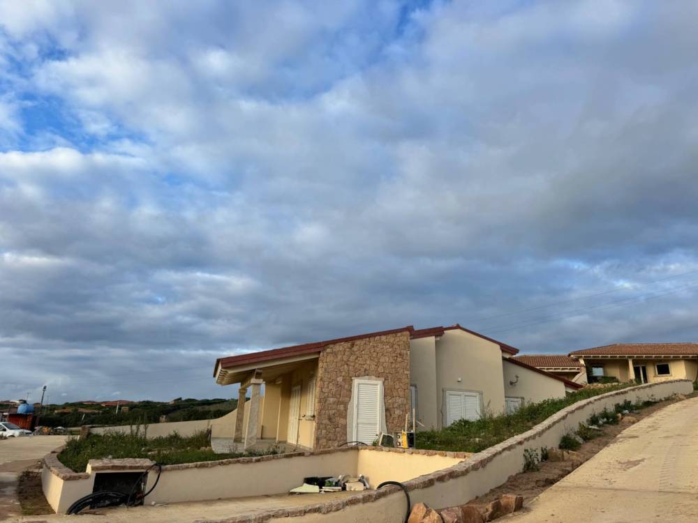 casa indipendente in vendita a Trinità d'Agultu e Vignola in zona Isola Rossa