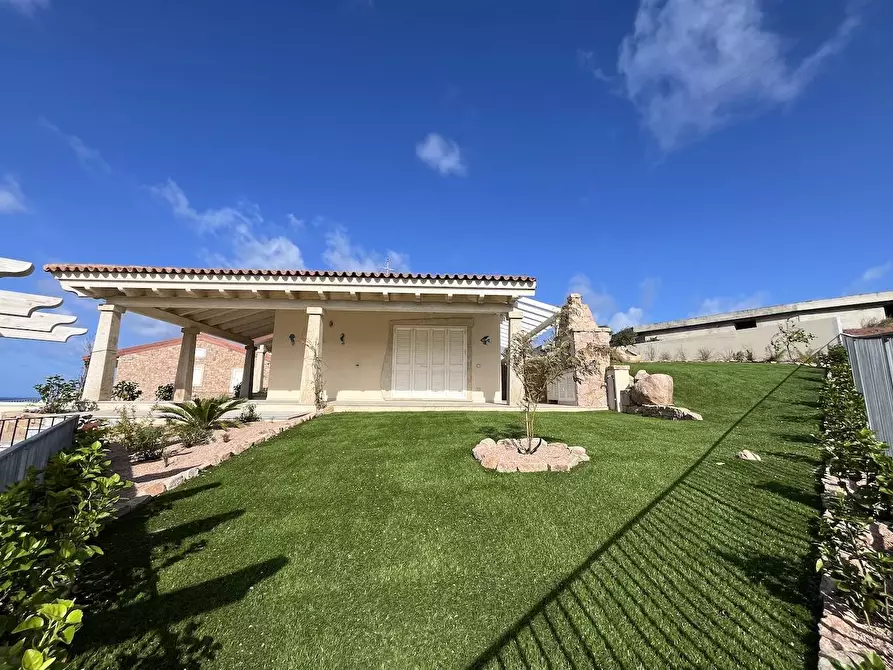 casa indipendente in vendita a Trinità d'Agultu e Vignola in zona Isola Rossa