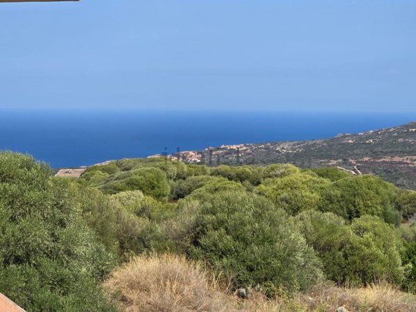 appartamento in vendita a Trinità d'Agultu e Vignola in zona Paduledda