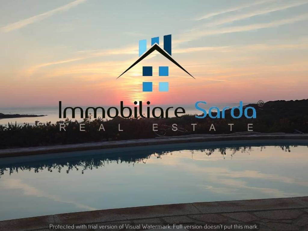 casa indipendente in vendita a Trinità d'Agultu e Vignola in zona Isola Rossa