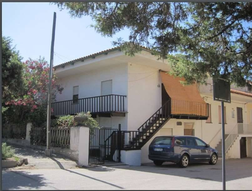 intera palazzina in vendita a Trinità d'Agultu e Vignola