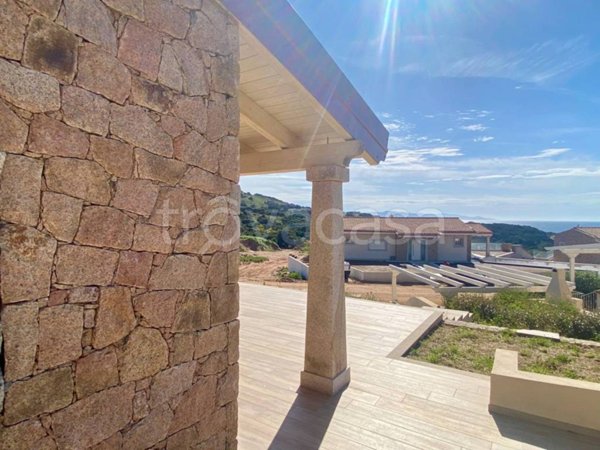 casa indipendente in vendita a Trinità d'Agultu e Vignola in zona Isola Rossa