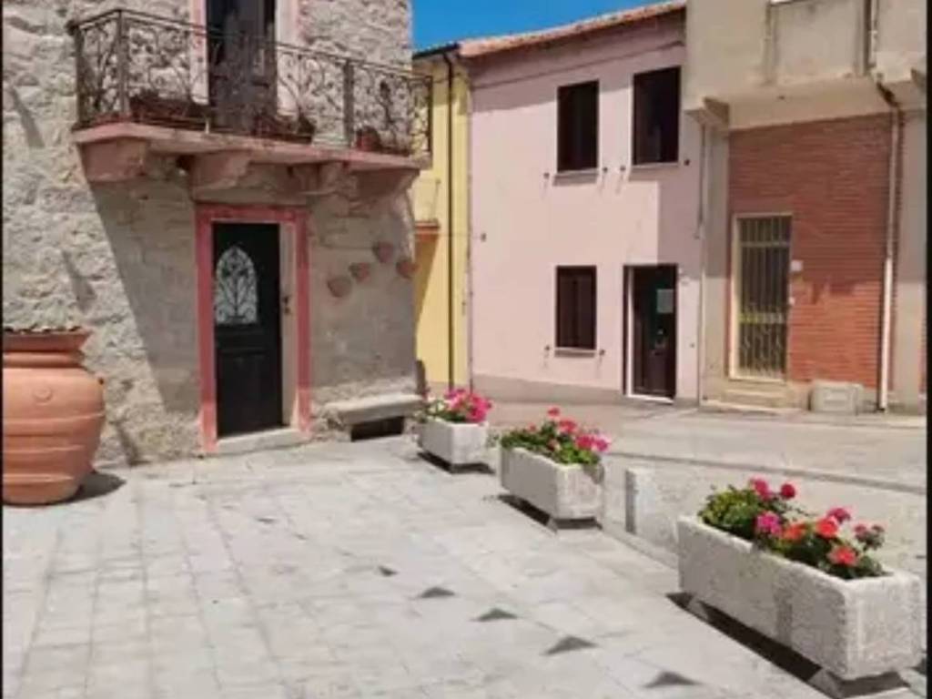 casa indipendente in vendita a Trinità d'Agultu e Vignola in zona Isola Rossa