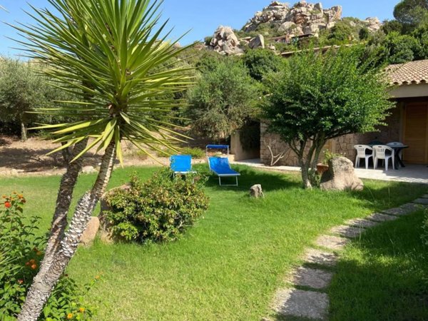 casa indipendente in vendita a Trinità d'Agultu e Vignola in zona Costa Paradiso