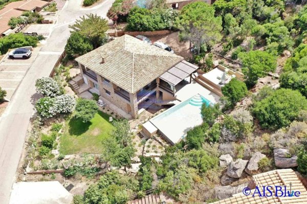 casa indipendente in vendita a Trinità d'Agultu e Vignola in zona Costa Paradiso