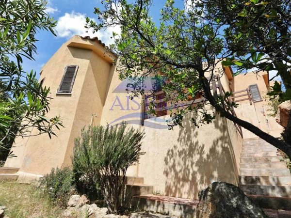 casa indipendente in vendita a Trinità d'Agultu e Vignola in zona Costa Paradiso