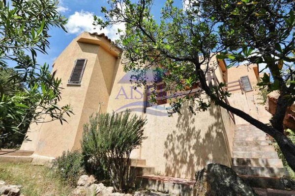 casa indipendente in vendita a Trinità d'Agultu e Vignola in zona Costa Paradiso