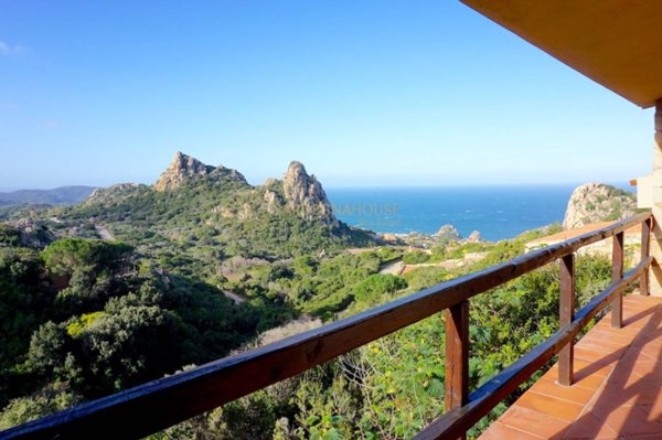 casa indipendente in vendita a Trinità d'Agultu e Vignola in zona Costa Paradiso