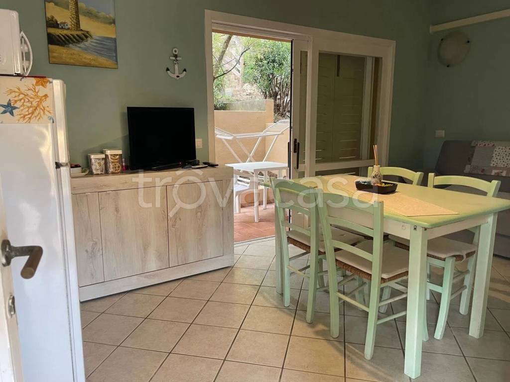 appartamento in vendita a Trinità d'Agultu e Vignola in zona Costa Paradiso