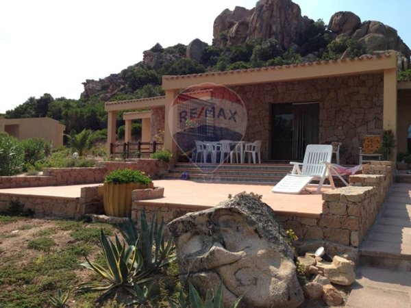 casa indipendente in vendita a Trinità d'Agultu e Vignola in zona Costa Paradiso