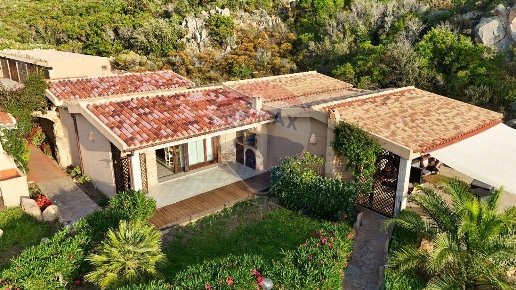 casa indipendente in vendita a Trinità d'Agultu e Vignola in zona Costa Paradiso