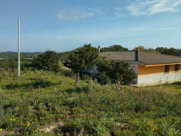 casa indipendente in vendita a Trinità d'Agultu e Vignola