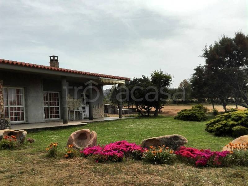 casa indipendente in vendita a Trinità d'Agultu e Vignola in zona Costa Paradiso