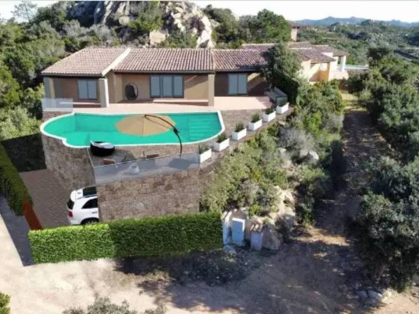 casa indipendente in vendita a Trinità d'Agultu e Vignola in zona Costa Paradiso