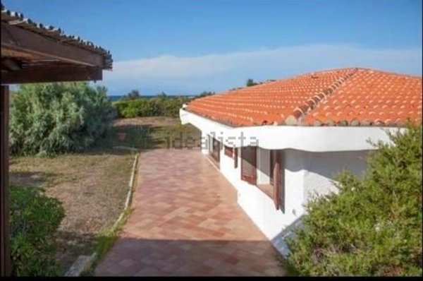 casa indipendente in vendita a Trinità d'Agultu e Vignola