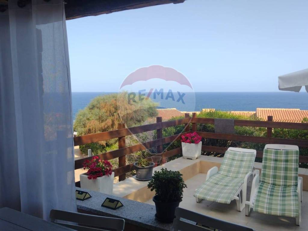 casa indipendente in vendita a Trinità d'Agultu e Vignola in zona Costa Paradiso