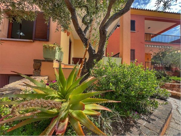 appartamento in vendita a Trinità d'Agultu e Vignola in zona Isola Rossa
