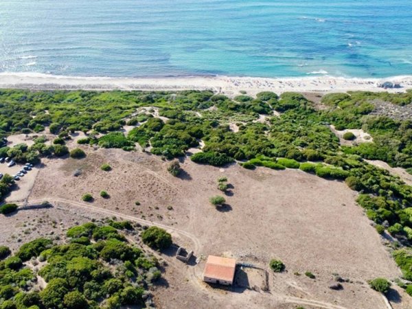 casa indipendente in vendita a Trinità d'Agultu e Vignola