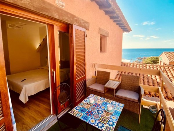 appartamento in vendita a Trinità d'Agultu e Vignola in zona Costa Paradiso
