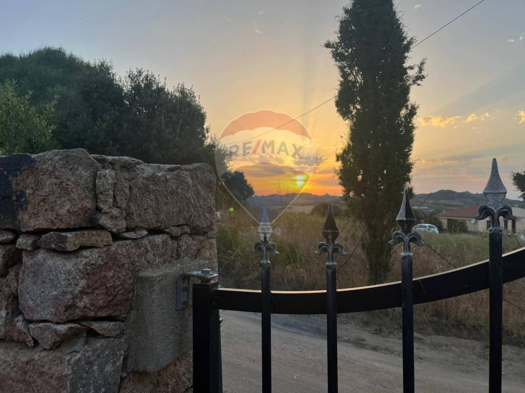 casa indipendente in vendita a Trinità d'Agultu e Vignola in zona Lu Colbu
