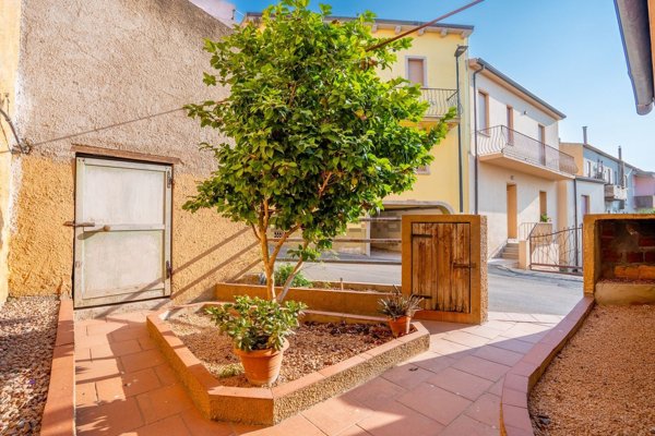 casa indipendente in vendita a Trinità d'Agultu e Vignola