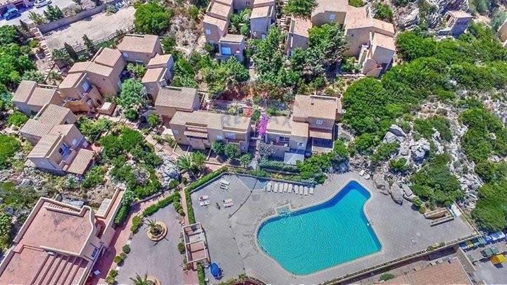 appartamento in vendita a Trinità d'Agultu e Vignola in zona Costa Paradiso