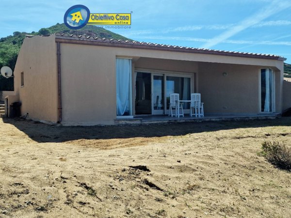 casa indipendente in vendita a Trinità d'Agultu e Vignola